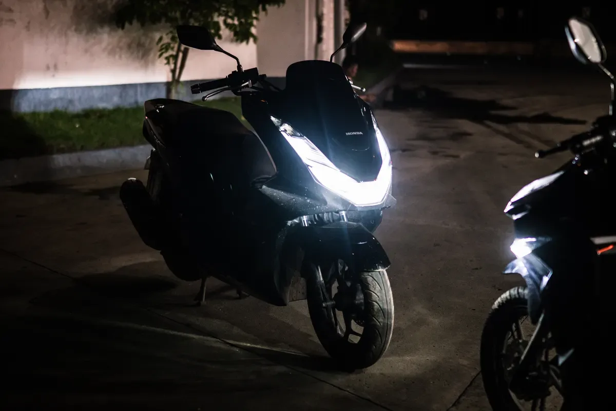Honda PCX 160 — photo 2 of 2
